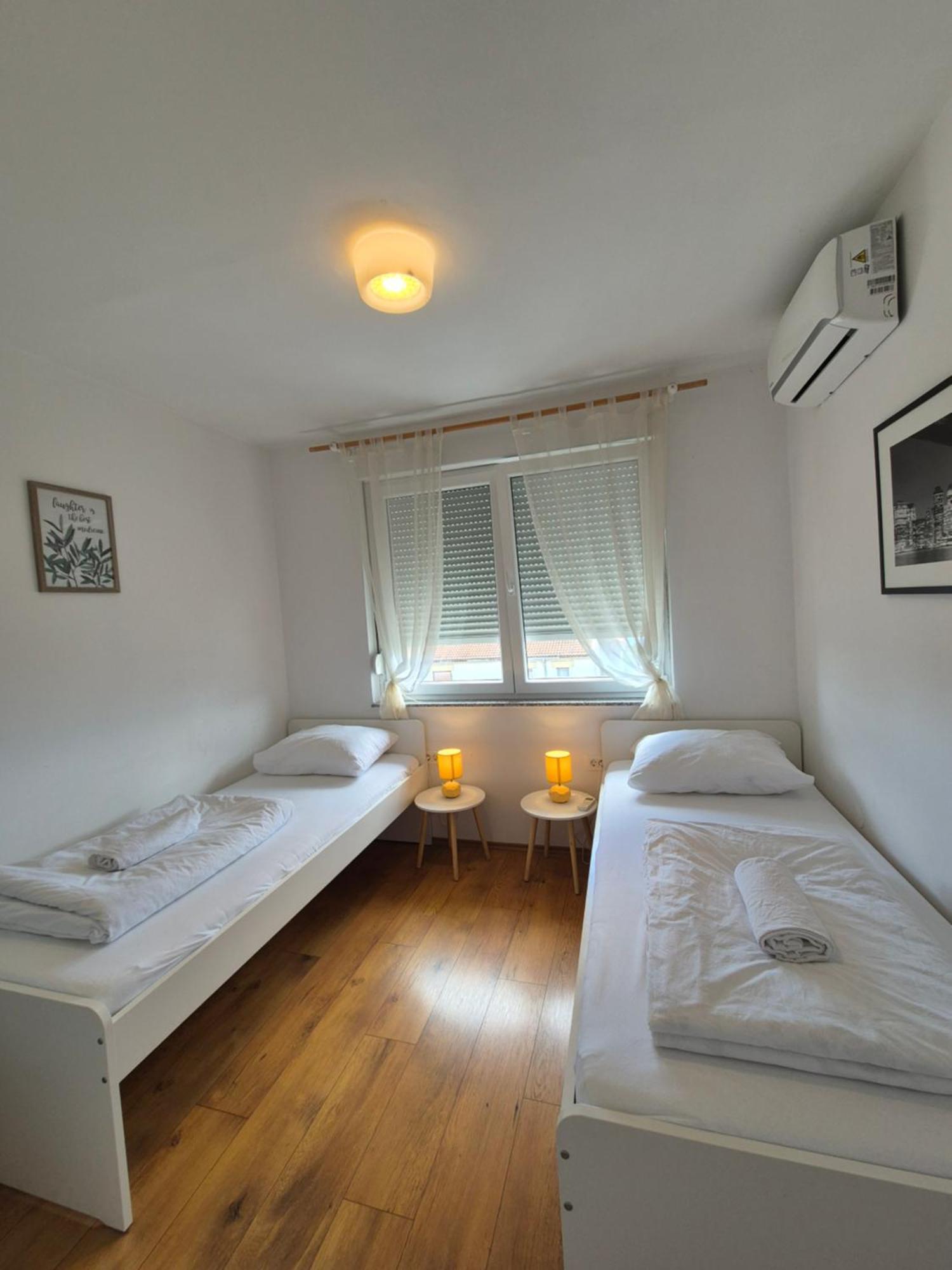Victory Sea View Apartment Rijeka Extérieur photo